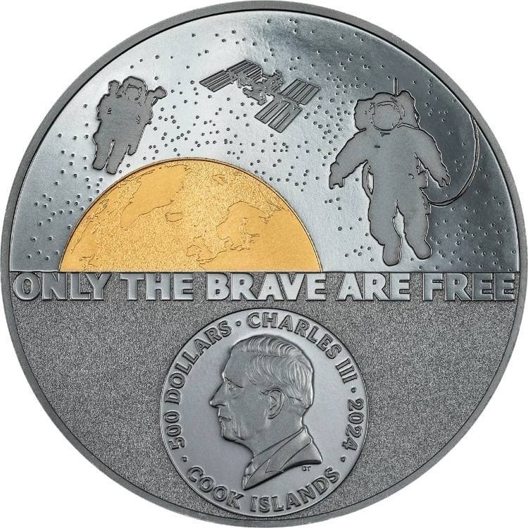 2024 5 Oz Astronaut Cook Islands Real Heroes Black Proof Gold Coin - Image 2